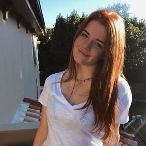 Meet your Posher, Holly